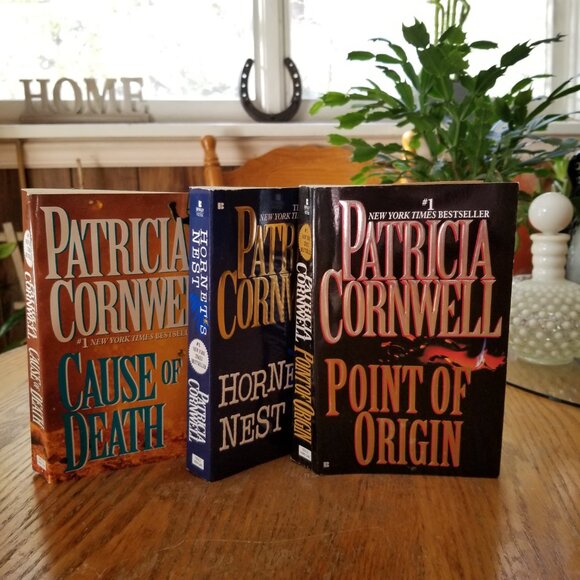 PATRICIA CORNWELL SET OF 3 #1 NEW YORK TIMES BEST SELLER PAPER BACKS - Picture 2 of 2